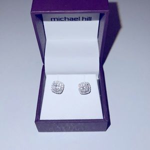 Brand new Michael hill 0.50 carat cluster earrings